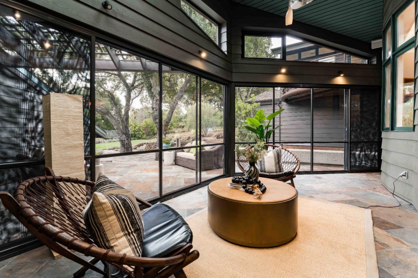 Detail Gallery Image 24 of 36 For 12008 Emerald Hill Ln, Los Altos Hills,  CA 94022 - 4 Beds | 3/1 Baths