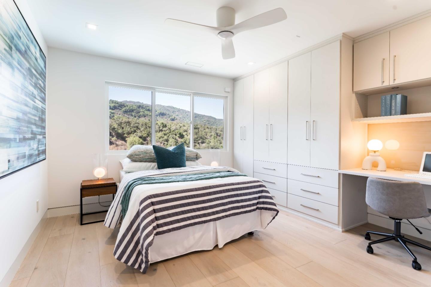 Detail Gallery Image 15 of 31 For 10495 Albertsworth Ln, Los Altos Hills,  CA 94024 - 3 Beds | 3/1 Baths