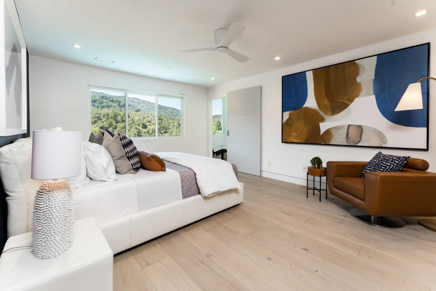 Detail Gallery Image 19 of 31 For 10495 Albertsworth Ln, Los Altos Hills,  CA 94024 - 3 Beds | 3/1 Baths