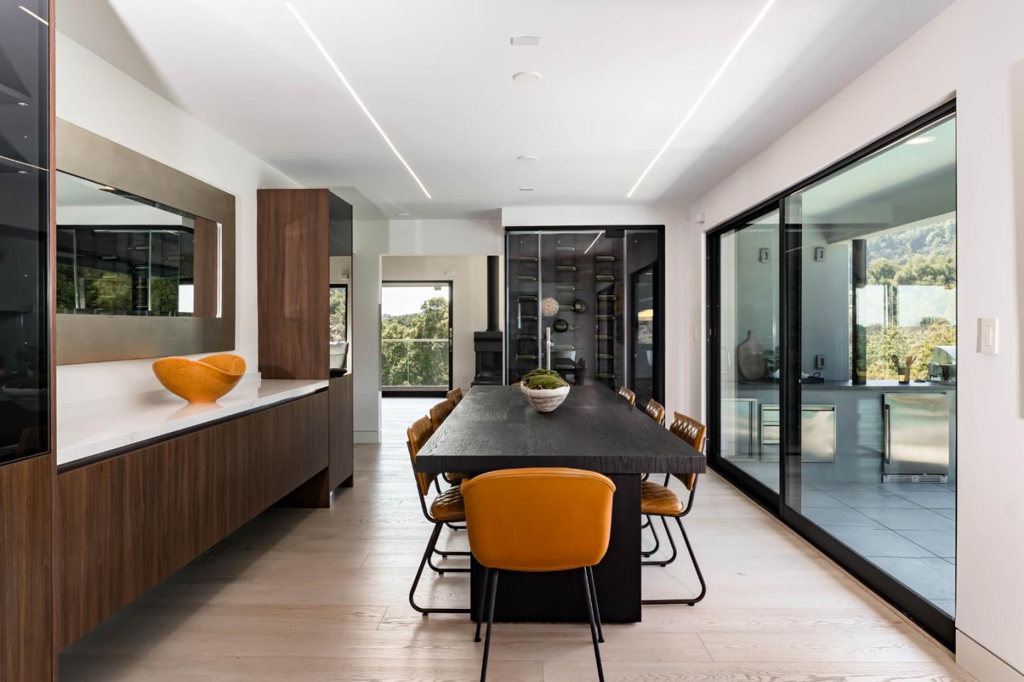 Detail Gallery Image 7 of 31 For 10495 Albertsworth Ln, Los Altos Hills,  CA 94024 - 3 Beds | 3/1 Baths