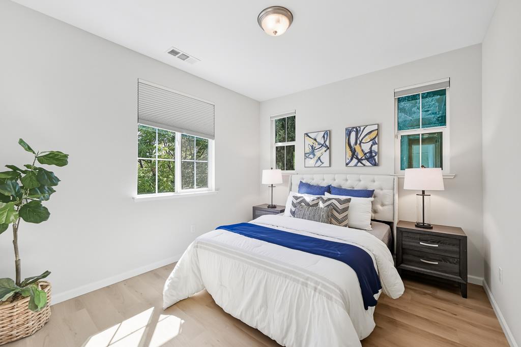 Detail Gallery Image 17 of 35 For 146 English Rose Cir, Campbell,  CA 95008 - 3 Beds | 2/1 Baths