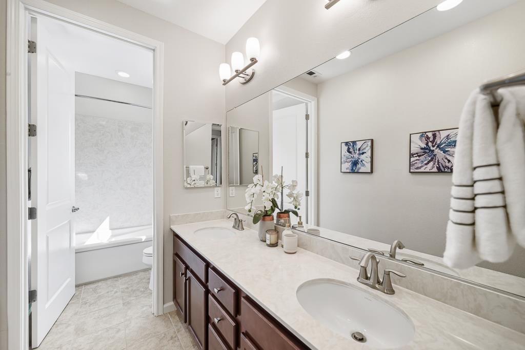 Detail Gallery Image 28 of 35 For 146 English Rose Cir, Campbell,  CA 95008 - 3 Beds | 2/1 Baths