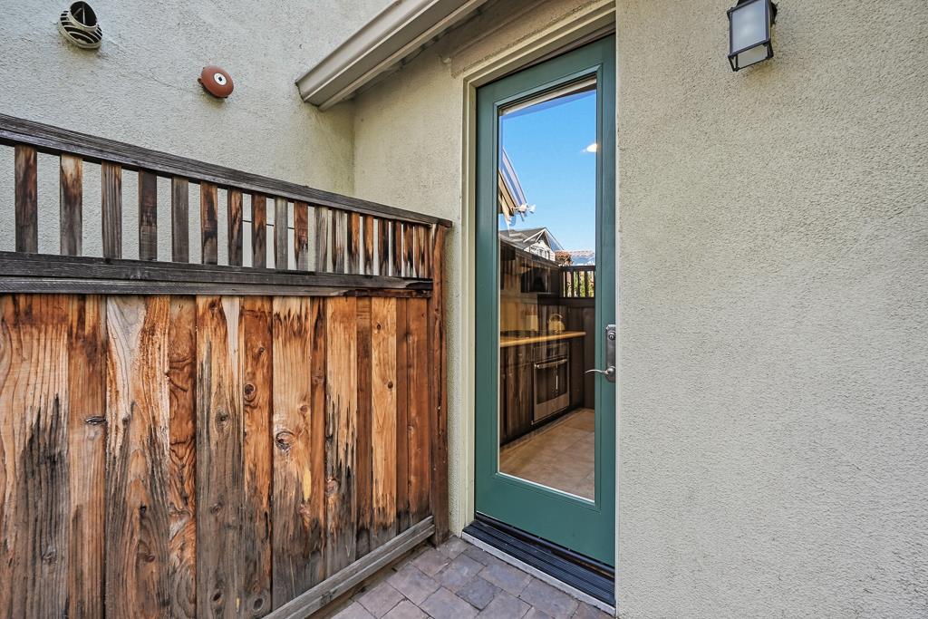 Detail Gallery Image 33 of 35 For 146 English Rose Cir, Campbell,  CA 95008 - 3 Beds | 2/1 Baths