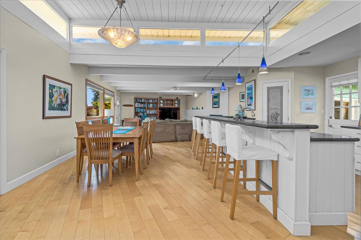 Detail Gallery Image 17 of 38 For 511 Cliff Dr, Aptos,  CA 95003 - 4 Beds | 3 Baths