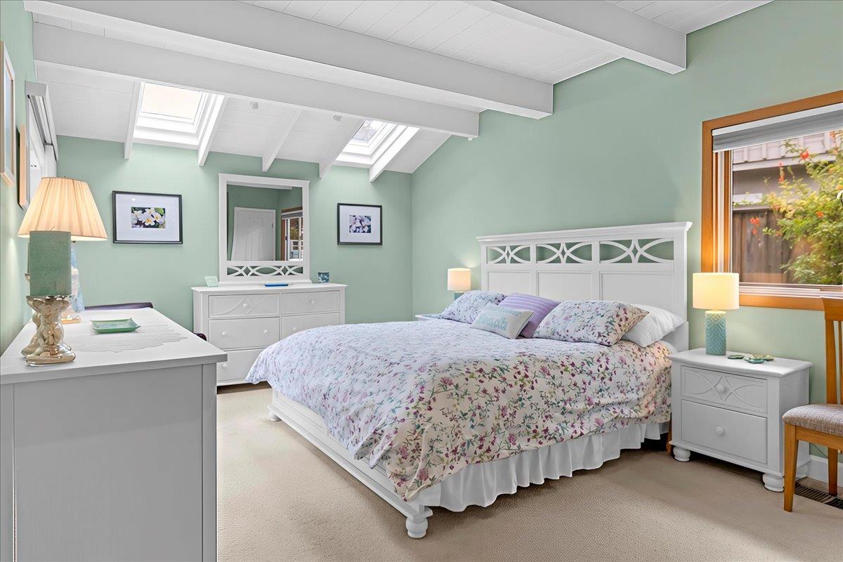 Detail Gallery Image 19 of 38 For 511 Cliff Dr, Aptos,  CA 95003 - 4 Beds | 3 Baths