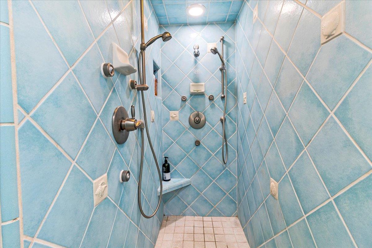 Detail Gallery Image 24 of 38 For 511 Cliff Dr, Aptos,  CA 95003 - 4 Beds | 3 Baths