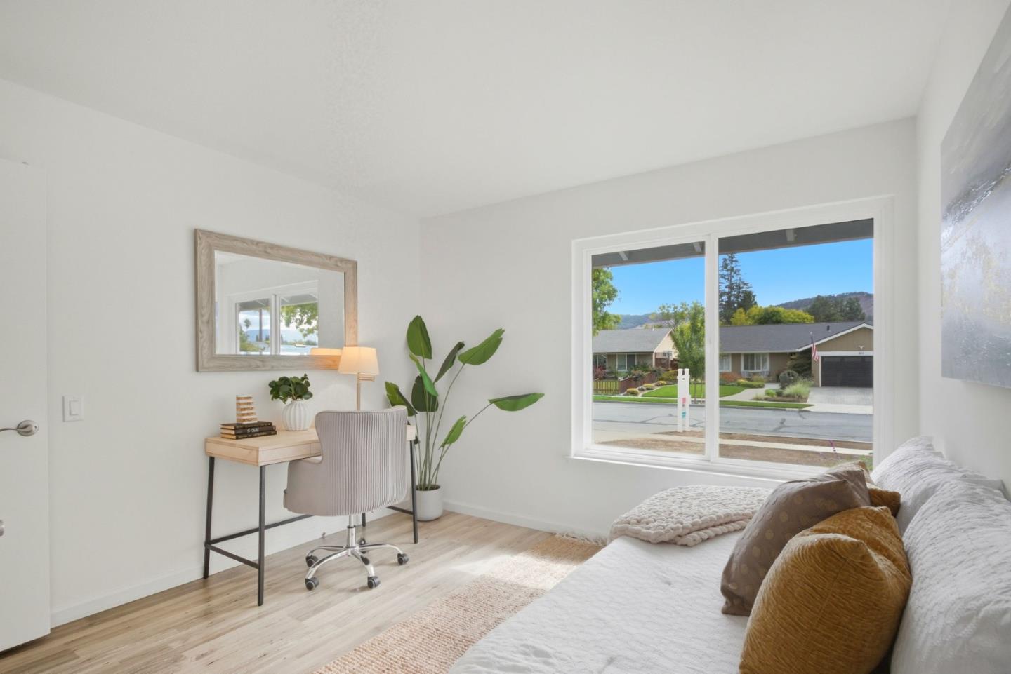 Detail Gallery Image 18 of 32 For 401 Henderson Dr, San Jose,  CA 95123 - 4 Beds | 2 Baths