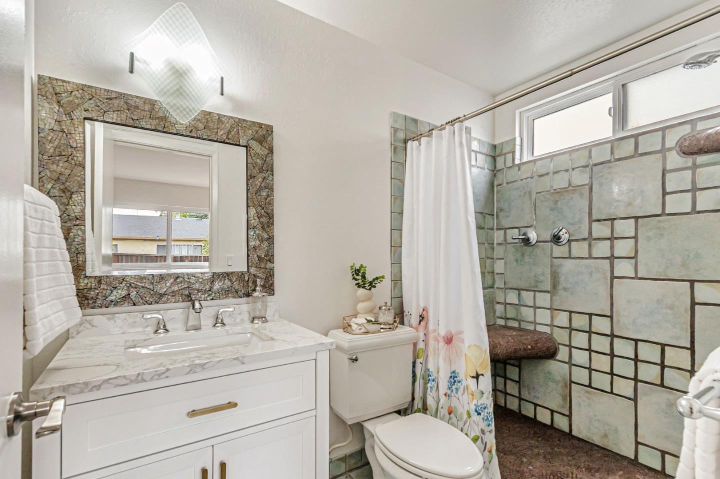 Detail Gallery Image 21 of 32 For 401 Henderson Dr, San Jose,  CA 95123 - 4 Beds | 2 Baths