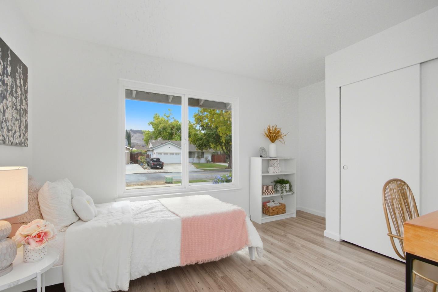 Detail Gallery Image 22 of 32 For 401 Henderson Dr, San Jose,  CA 95123 - 4 Beds | 2 Baths