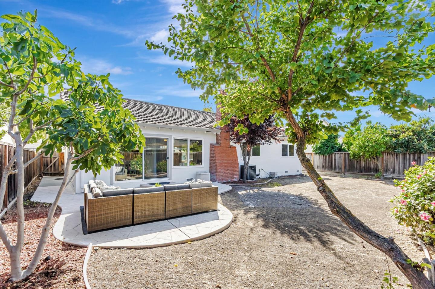 Detail Gallery Image 29 of 32 For 401 Henderson Dr, San Jose,  CA 95123 - 4 Beds | 2 Baths