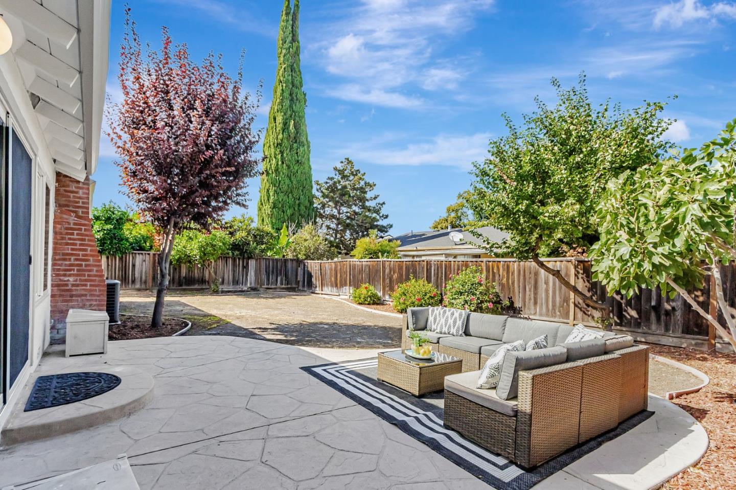 Detail Gallery Image 30 of 32 For 401 Henderson Dr, San Jose,  CA 95123 - 4 Beds | 2 Baths