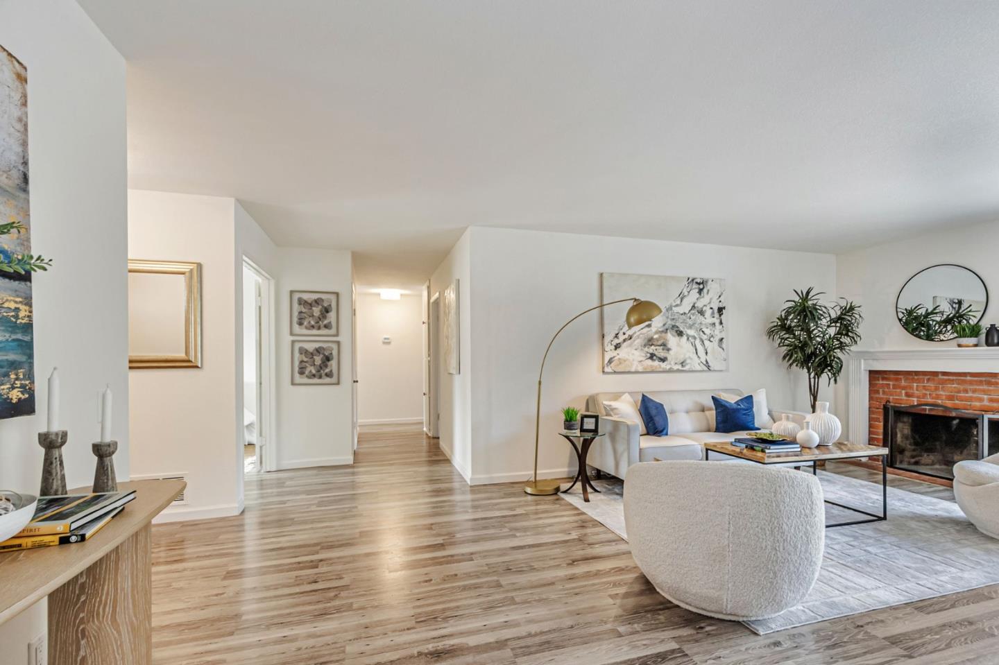 Detail Gallery Image 6 of 32 For 401 Henderson Dr, San Jose,  CA 95123 - 4 Beds | 2 Baths