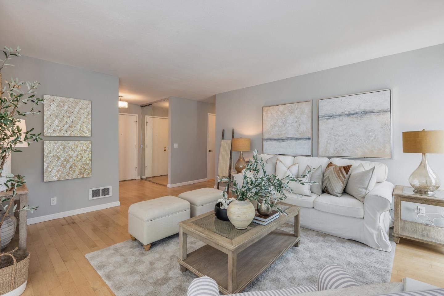 Detail Gallery Image 3 of 33 For 1017 Shell Blvd #12,  Foster City,  CA 94404 - 3 Beds | 2 Baths