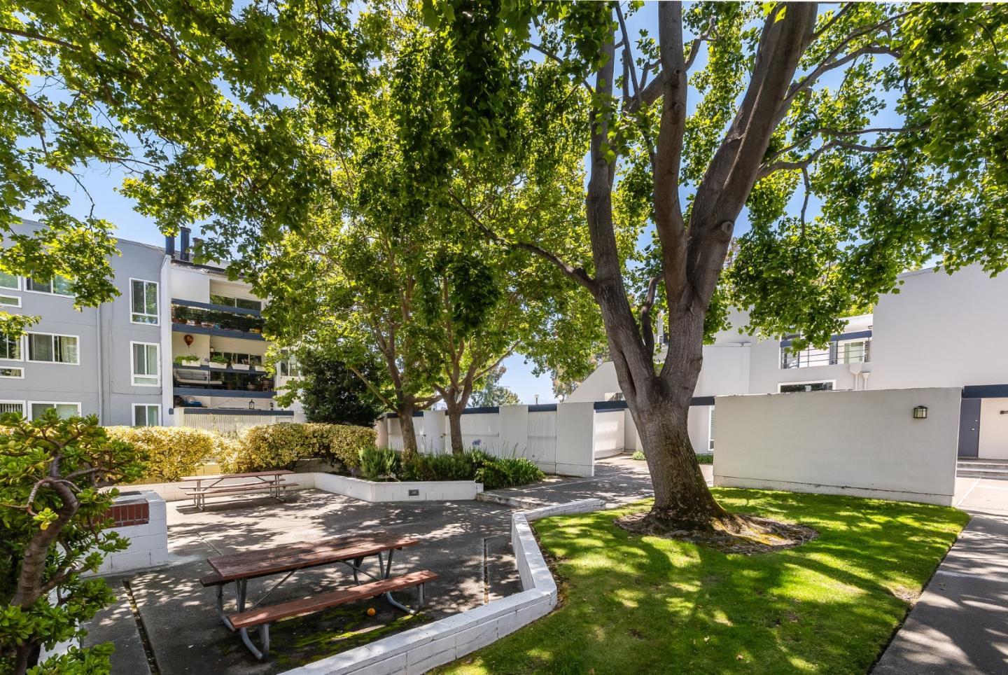 Detail Gallery Image 32 of 33 For 1017 Shell Blvd #12,  Foster City,  CA 94404 - 3 Beds | 2 Baths