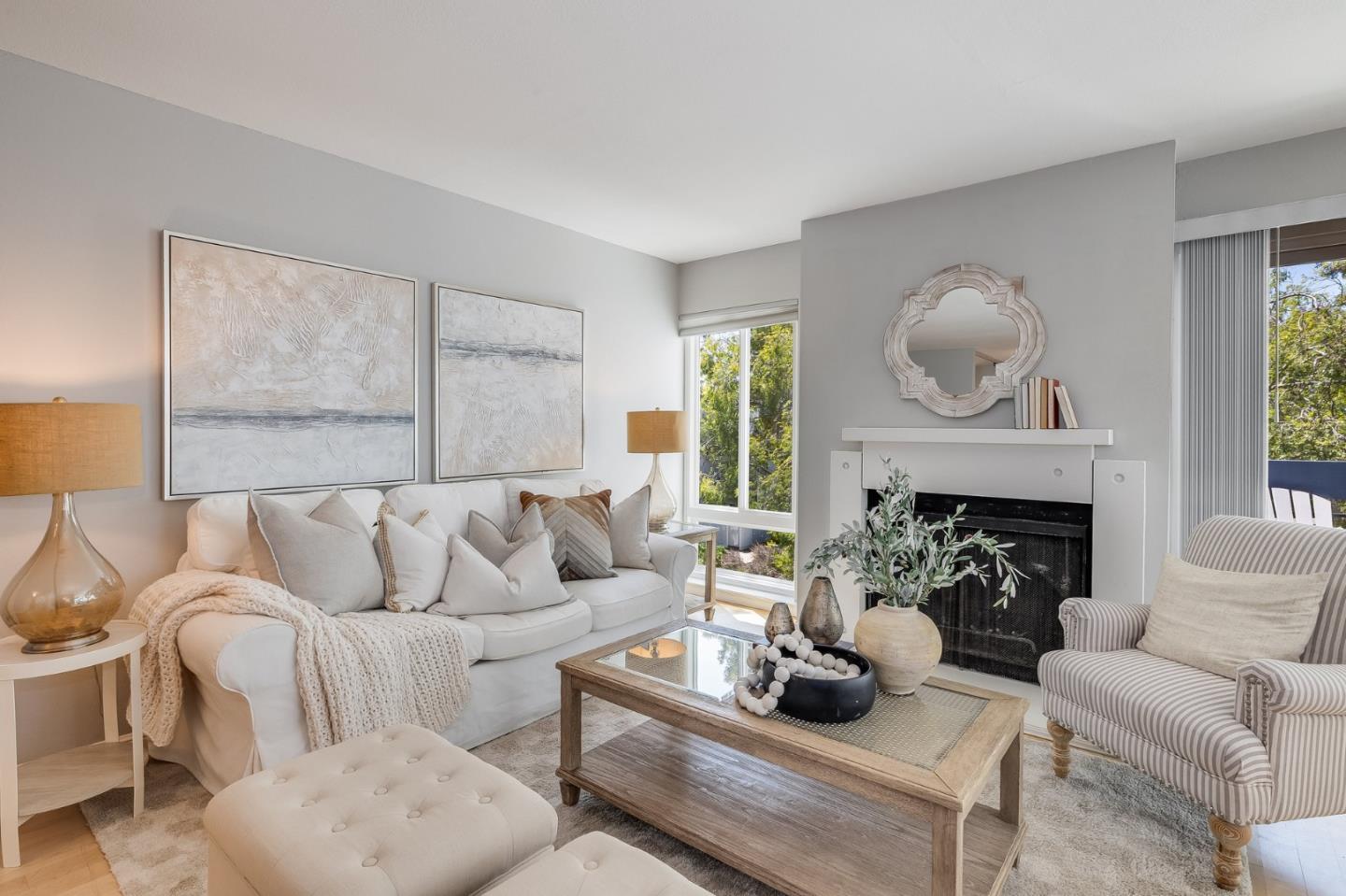 Detail Gallery Image 4 of 33 For 1017 Shell Blvd #12,  Foster City,  CA 94404 - 3 Beds | 2 Baths