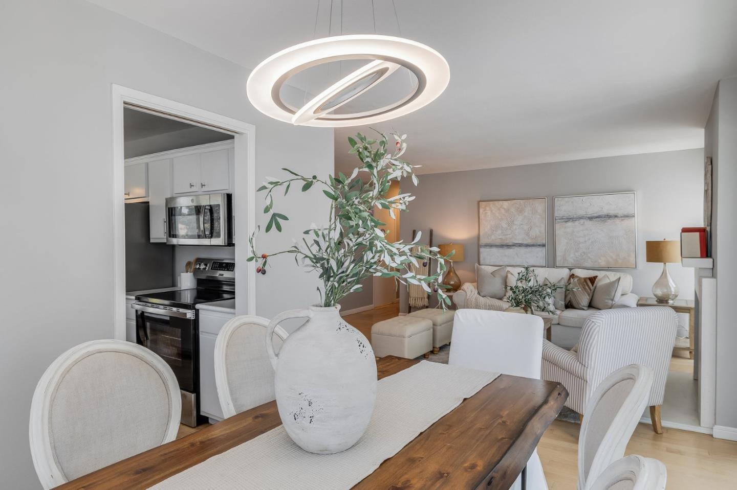 Detail Gallery Image 6 of 33 For 1017 Shell Blvd #12,  Foster City,  CA 94404 - 3 Beds | 2 Baths