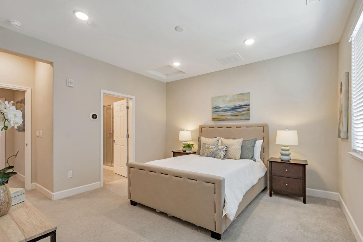 Detail Gallery Image 21 of 38 For 350 Hearst Dr, Milpitas,  CA 95035 - 3 Beds | 3/1 Baths