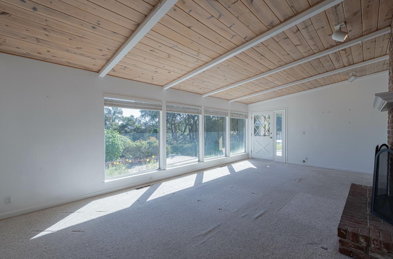 Detail Gallery Image 15 of 43 For 399 Laurel Ln, Salinas,  CA 93908 - 3 Beds | 2 Baths