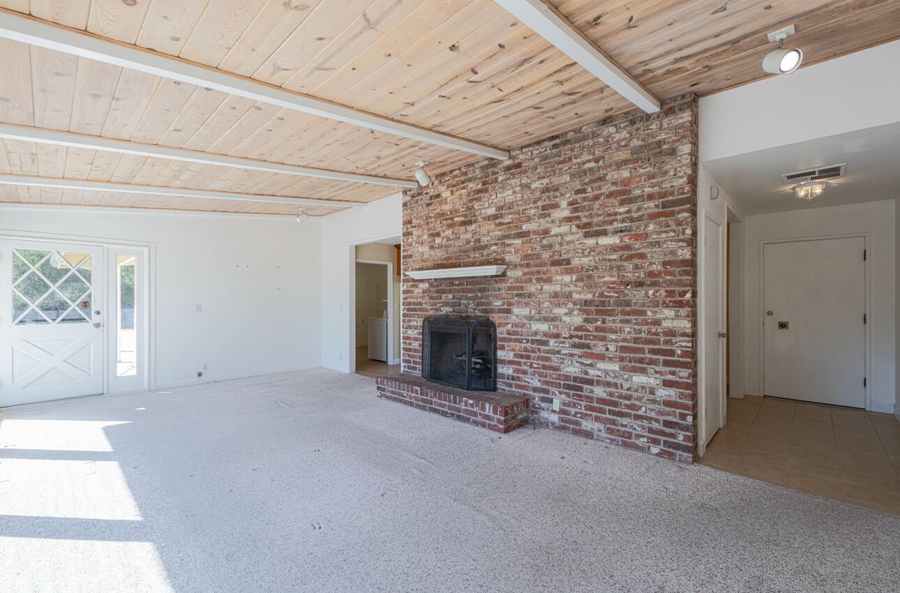 Detail Gallery Image 17 of 43 For 399 Laurel Ln, Salinas,  CA 93908 - 3 Beds | 2 Baths