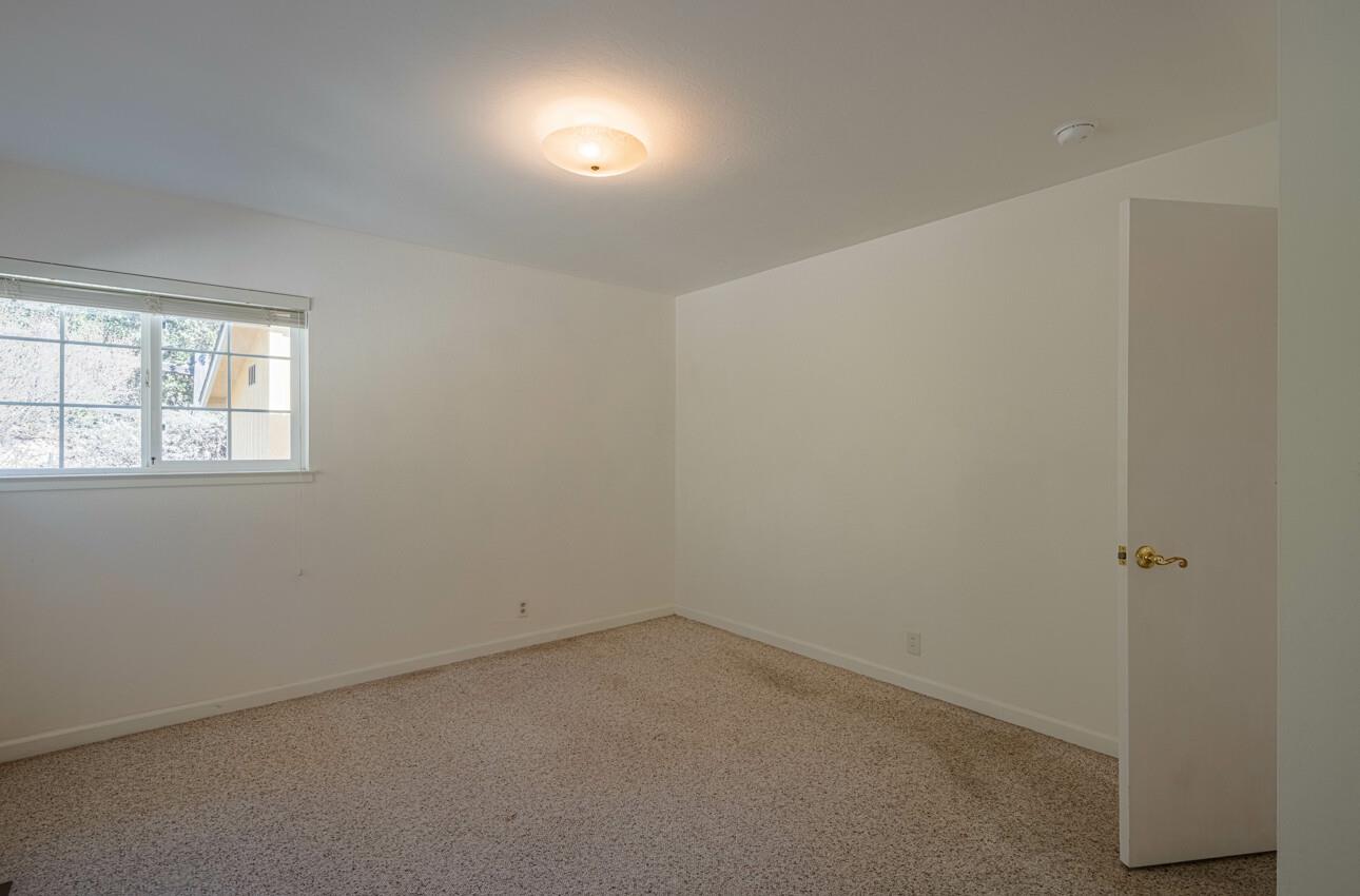 Detail Gallery Image 26 of 43 For 399 Laurel Ln, Salinas,  CA 93908 - 3 Beds | 2 Baths