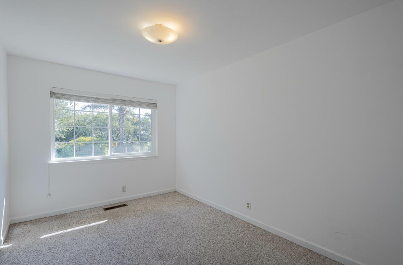 Detail Gallery Image 29 of 43 For 399 Laurel Ln, Salinas,  CA 93908 - 3 Beds | 2 Baths