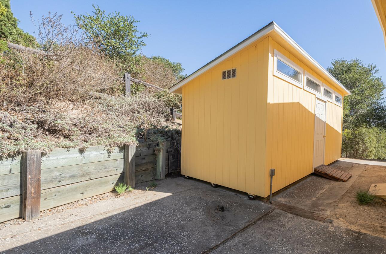 Detail Gallery Image 40 of 43 For 399 Laurel Ln, Salinas,  CA 93908 - 3 Beds | 2 Baths