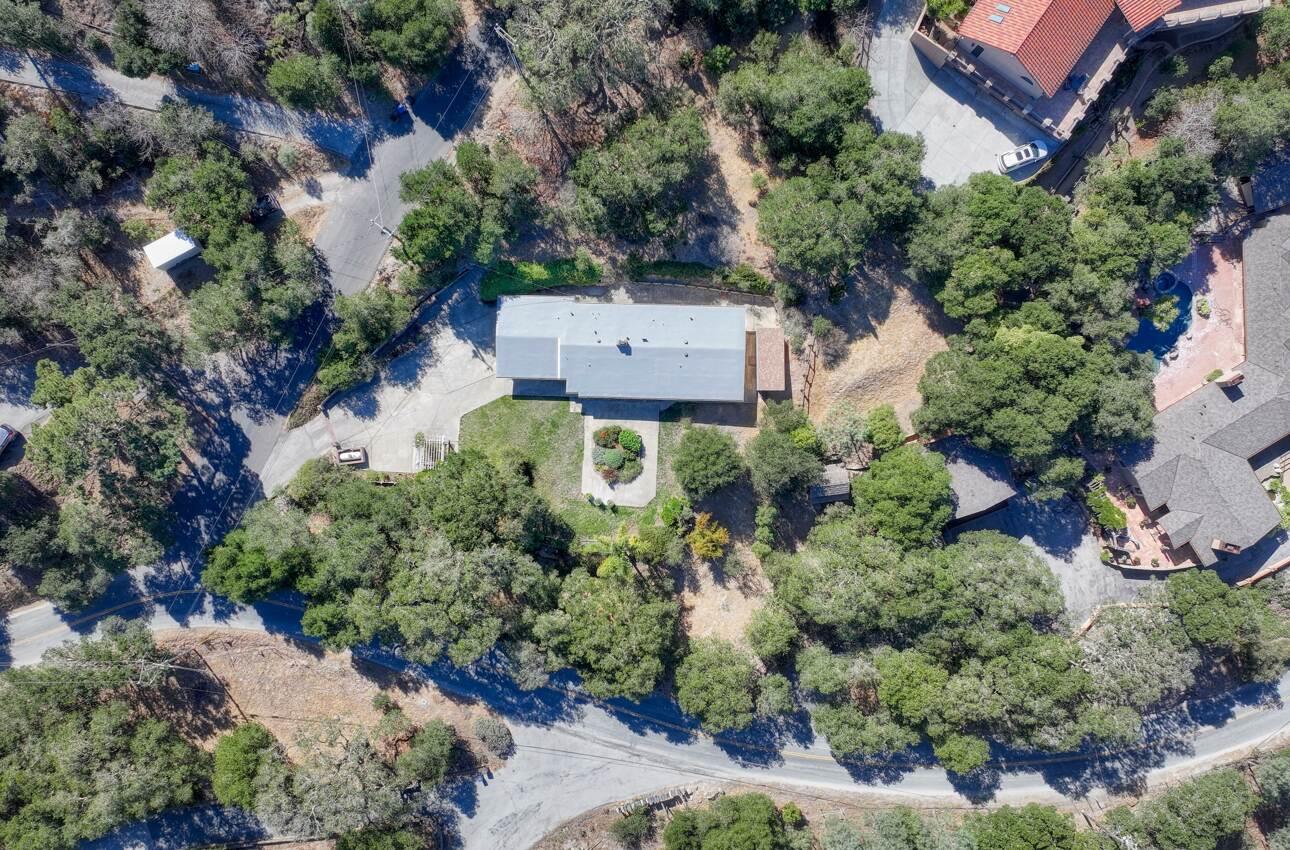 Detail Gallery Image 6 of 43 For 399 Laurel Ln, Salinas,  CA 93908 - 3 Beds | 2 Baths