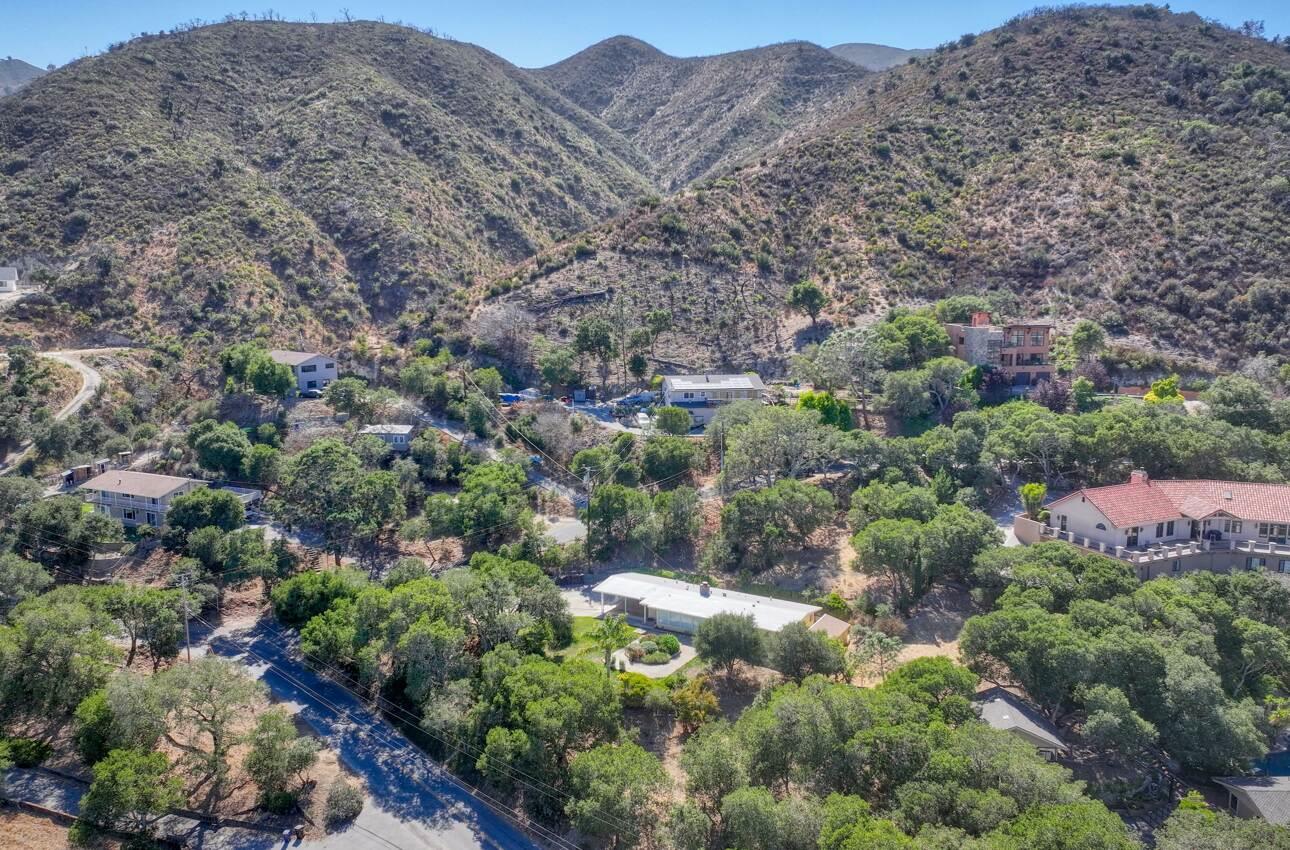 Detail Gallery Image 9 of 43 For 399 Laurel Ln, Salinas,  CA 93908 - 3 Beds | 2 Baths