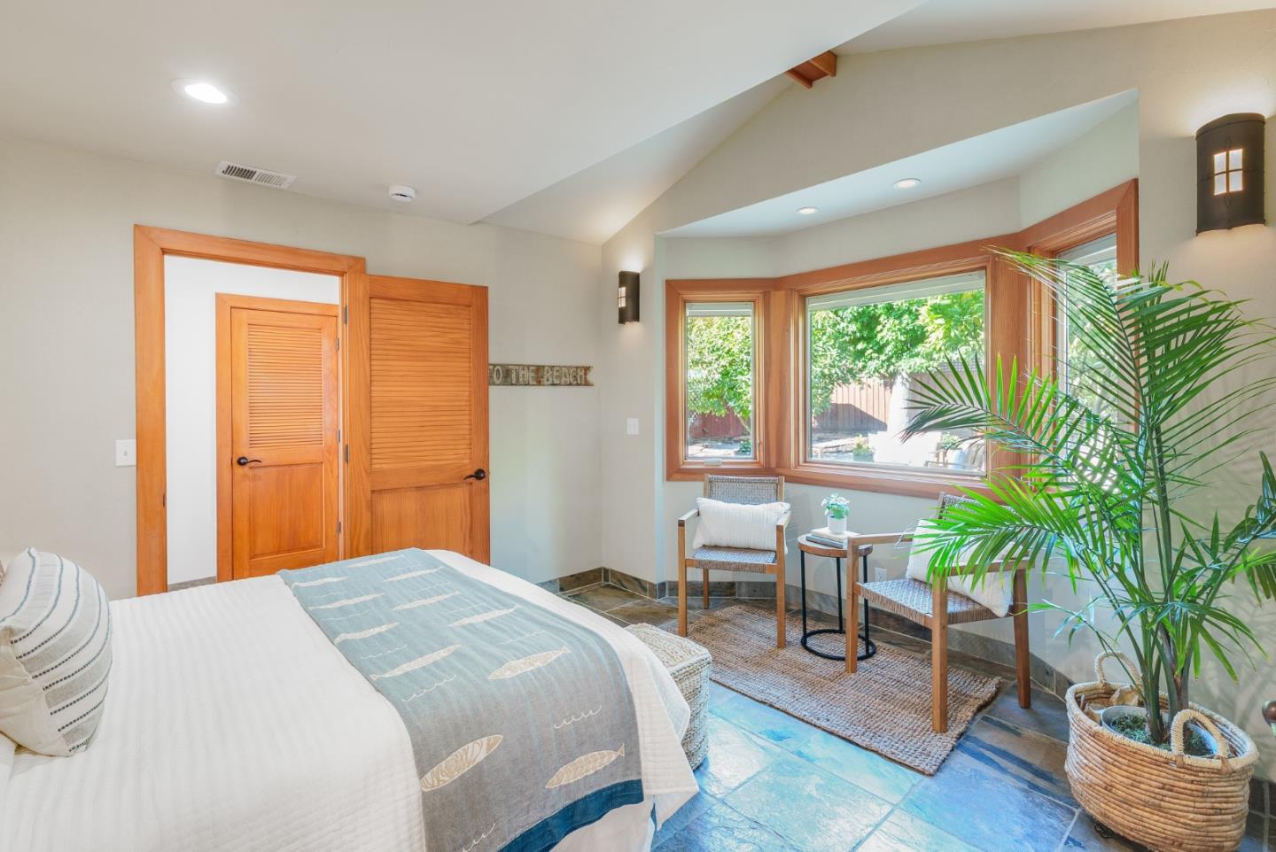 Detail Gallery Image 16 of 61 For 325 Kingsbury Dr, Aptos,  CA 95003 - 3 Beds | 2/1 Baths