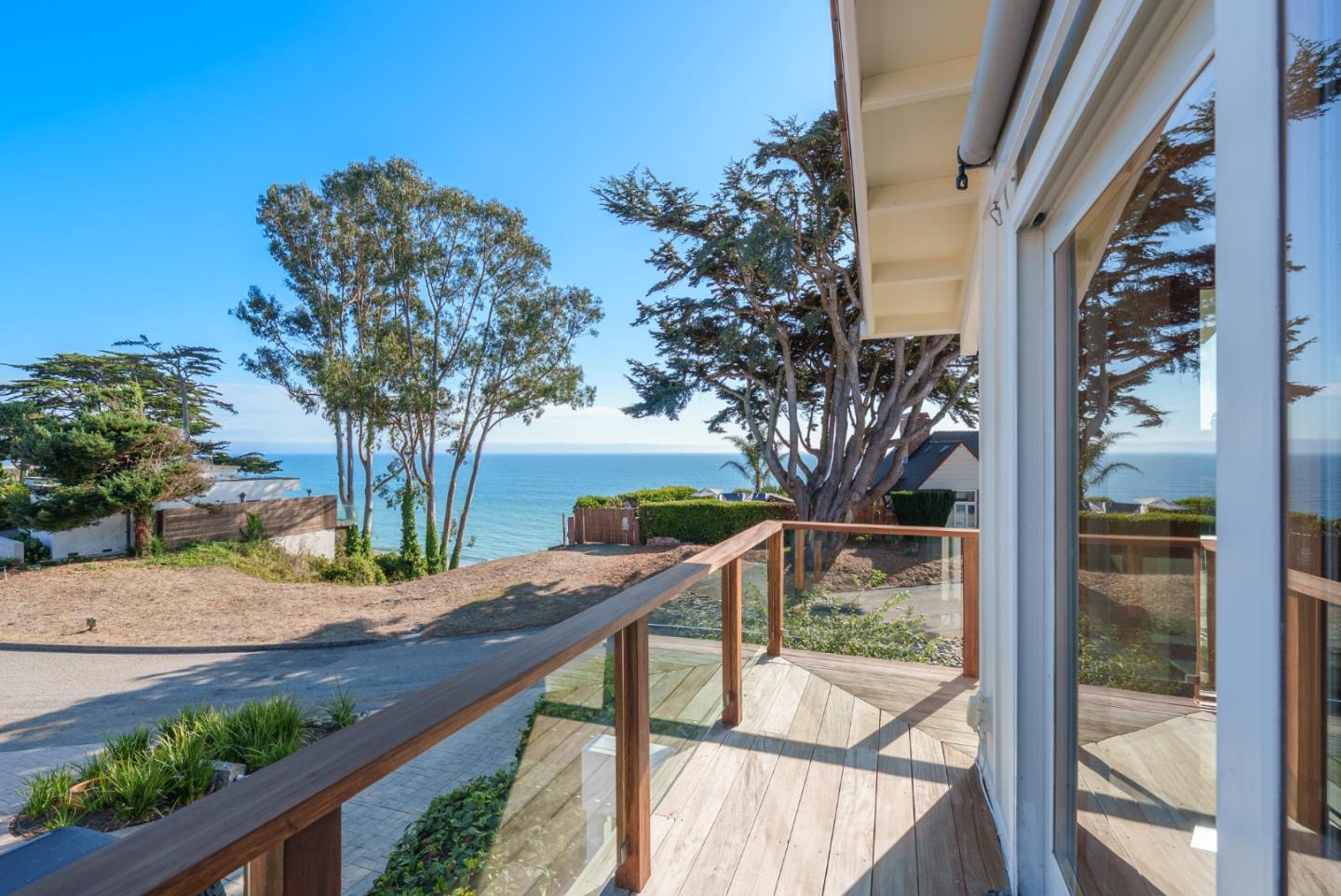 Detail Gallery Image 24 of 61 For 325 Kingsbury Dr, Aptos,  CA 95003 - 3 Beds | 2/1 Baths