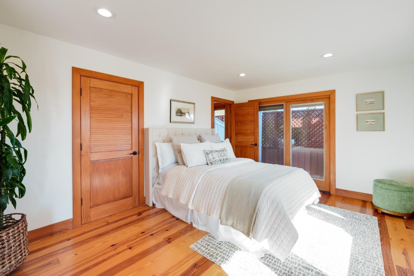 Detail Gallery Image 9 of 61 For 325 Kingsbury Dr, Aptos,  CA 95003 - 3 Beds | 2/1 Baths