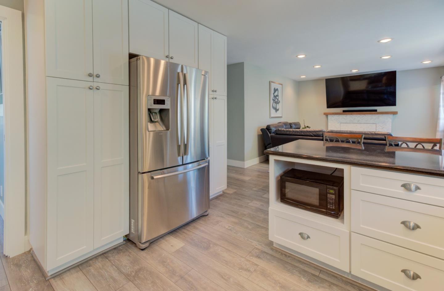 Detail Gallery Image 12 of 39 For 15120 Venetian Way, Morgan Hill,  CA 95037 - 4 Beds | 3 Baths