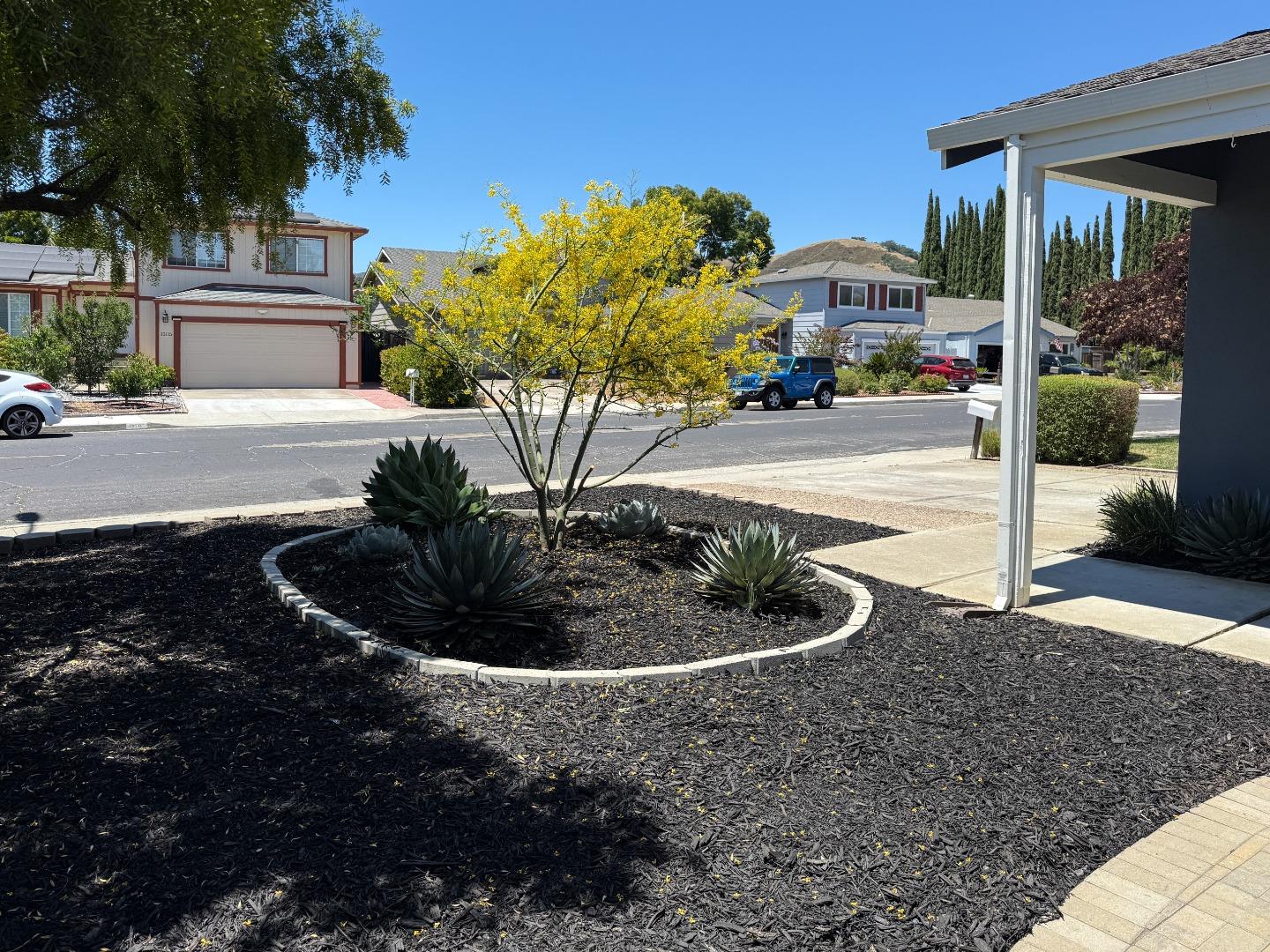 Detail Gallery Image 6 of 39 For 15120 Venetian Way, Morgan Hill,  CA 95037 - 4 Beds | 3 Baths