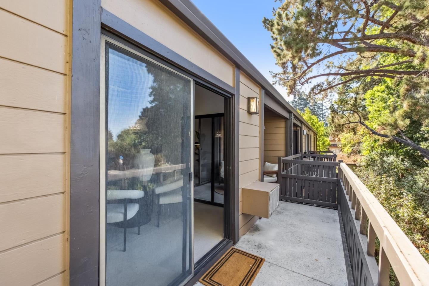 Detail Gallery Image 18 of 57 For 1963 Rock St #4,  Mountain View,  CA 94043 - 3 Beds | 3 Baths