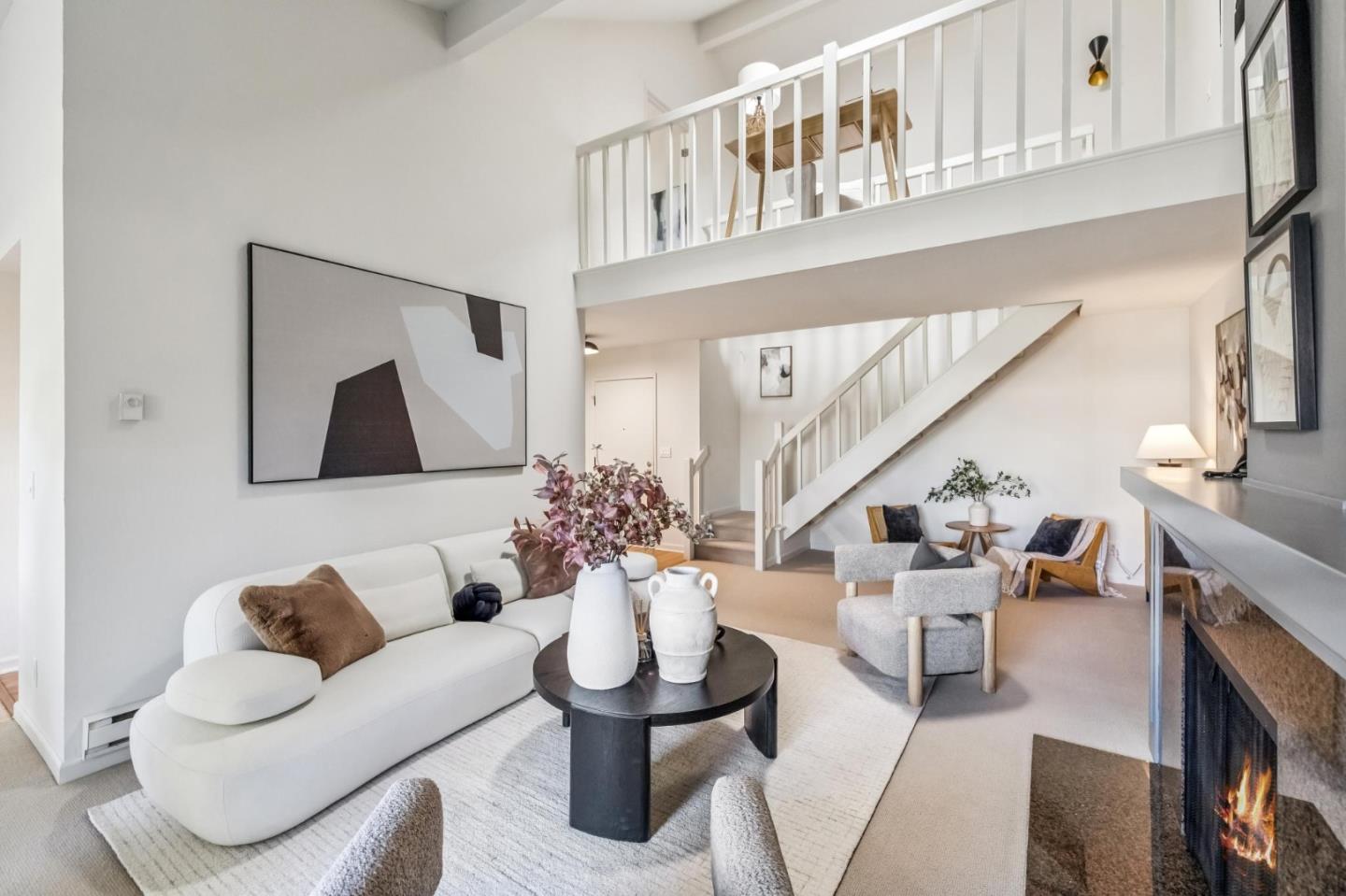 Detail Gallery Image 4 of 57 For 1963 Rock St #4,  Mountain View,  CA 94043 - 3 Beds | 3 Baths