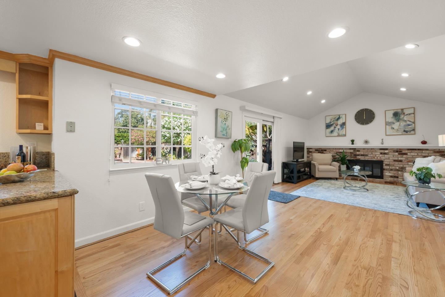 Detail Gallery Image 19 of 61 For 5274 Sunny Orchard Ln, San Jose,  CA 95135 - 4 Beds | 2/1 Baths