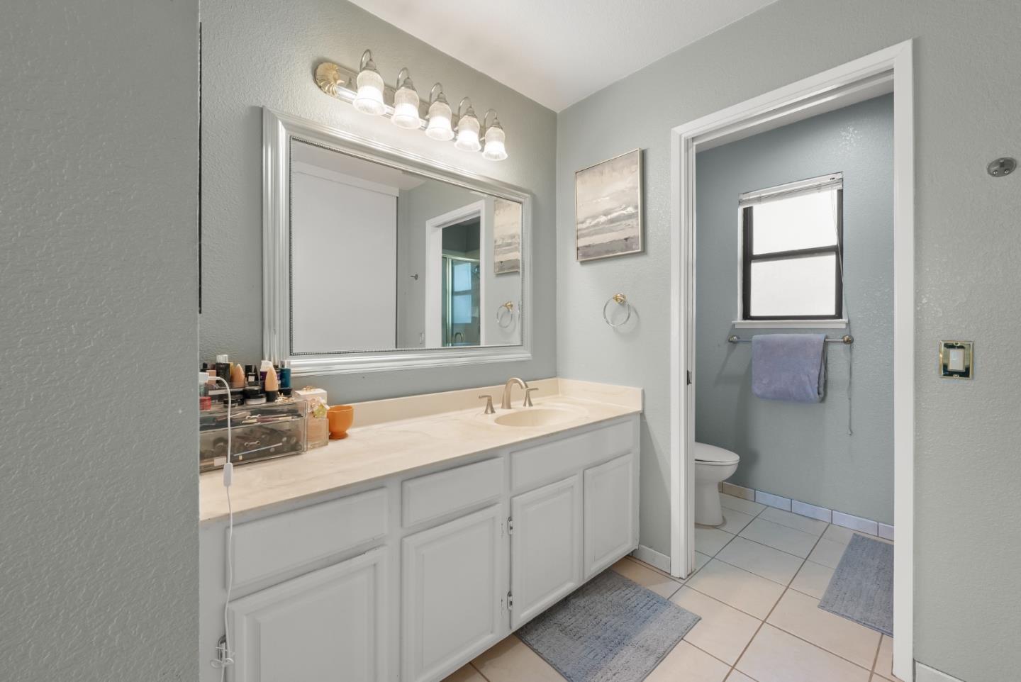 Detail Gallery Image 33 of 61 For 5274 Sunny Orchard Ln, San Jose,  CA 95135 - 4 Beds | 2/1 Baths