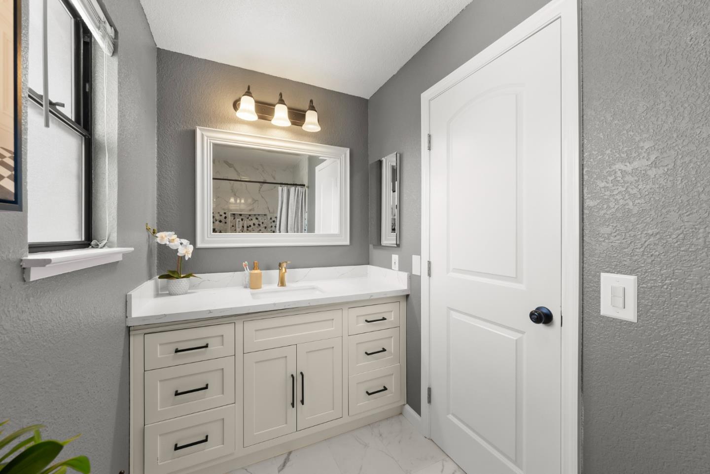 Detail Gallery Image 38 of 61 For 5274 Sunny Orchard Ln, San Jose,  CA 95135 - 4 Beds | 2/1 Baths