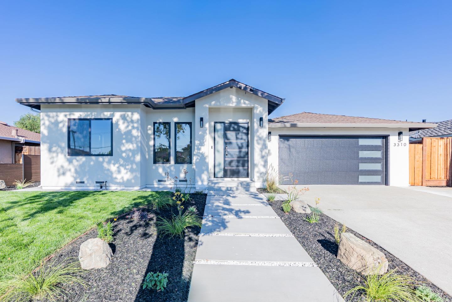 Detail Gallery Image 2 of 37 For 3310 Kirk Rd, San Jose,  CA 95124 - 4 Beds | 3/1 Baths