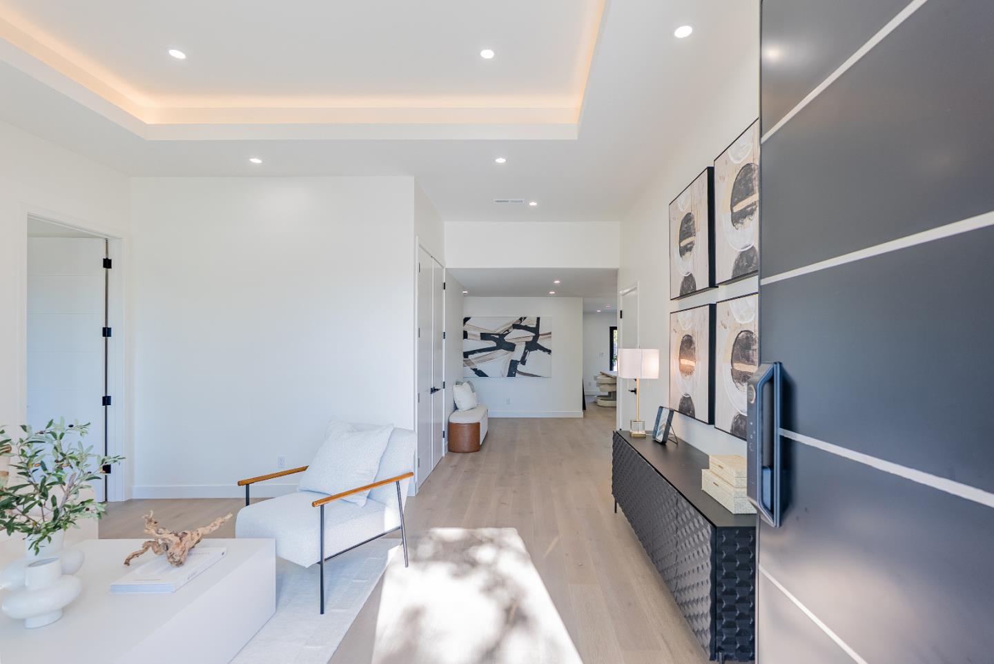 Detail Gallery Image 4 of 37 For 3310 Kirk Rd, San Jose,  CA 95124 - 4 Beds | 3/1 Baths