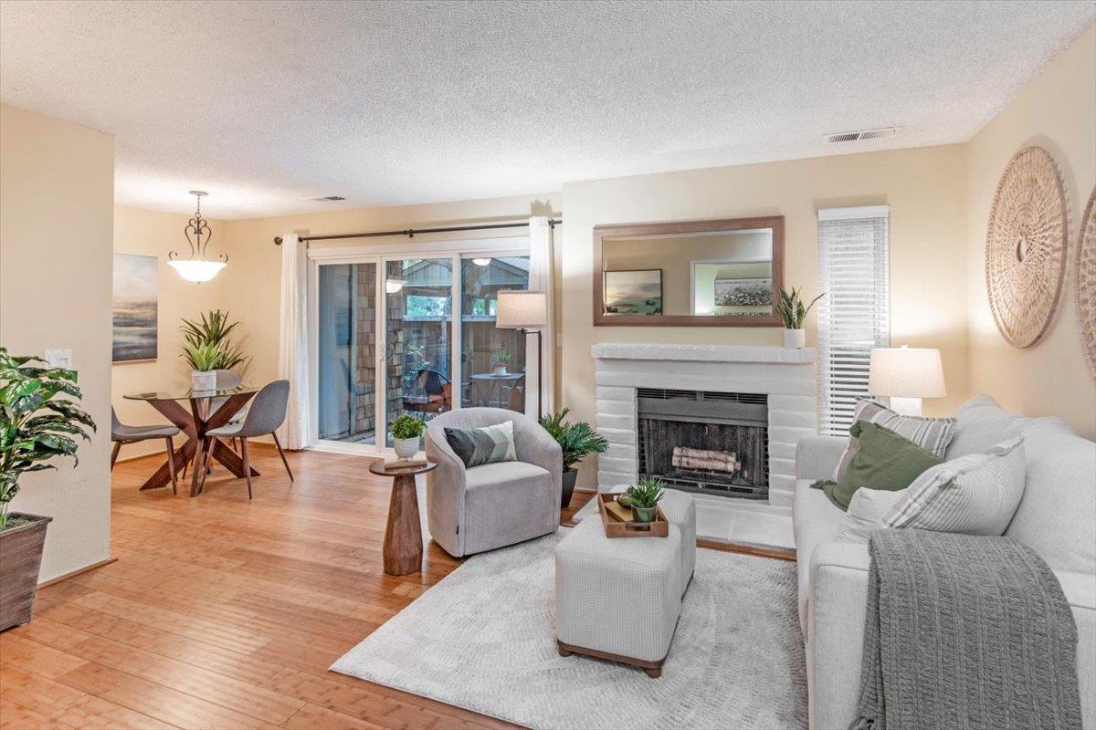 Detail Gallery Image 4 of 26 For 3200 La Terrace Cir, San Jose,  CA 95123 - 1 Beds | 1 Baths