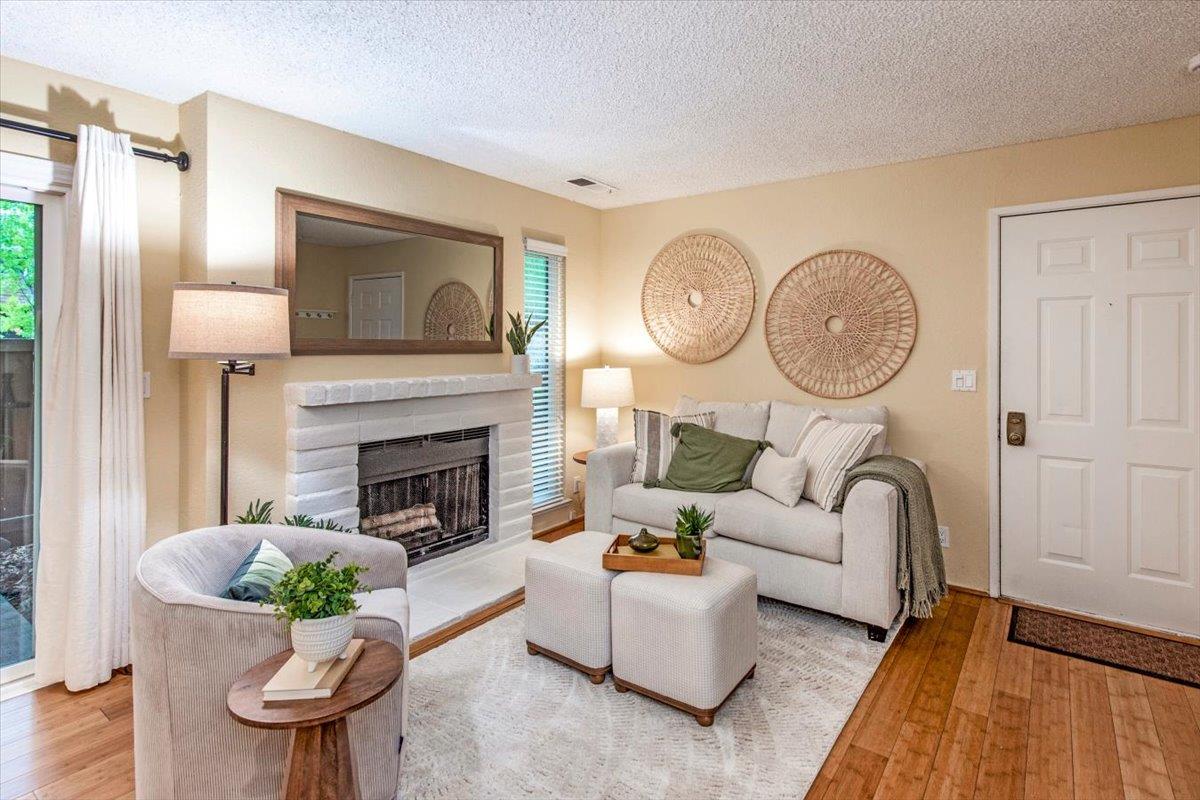 Detail Gallery Image 7 of 26 For 3200 La Terrace Cir, San Jose,  CA 95123 - 1 Beds | 1 Baths