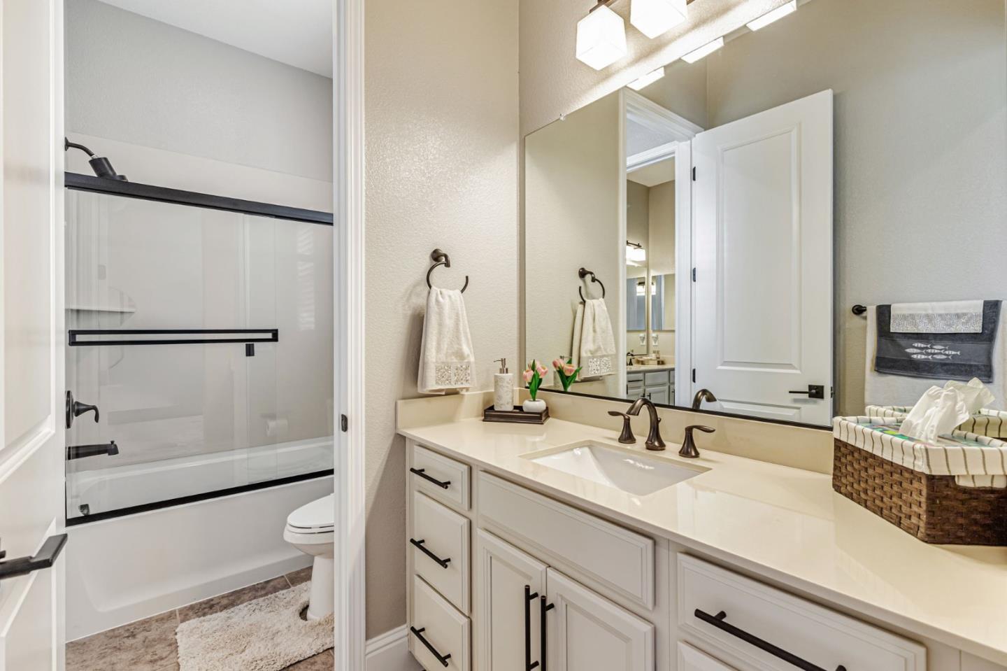 Detail Gallery Image 36 of 54 For 7832 Cobblestone Ct, Gilroy,  CA 95020 - 4 Beds | 3/1 Baths