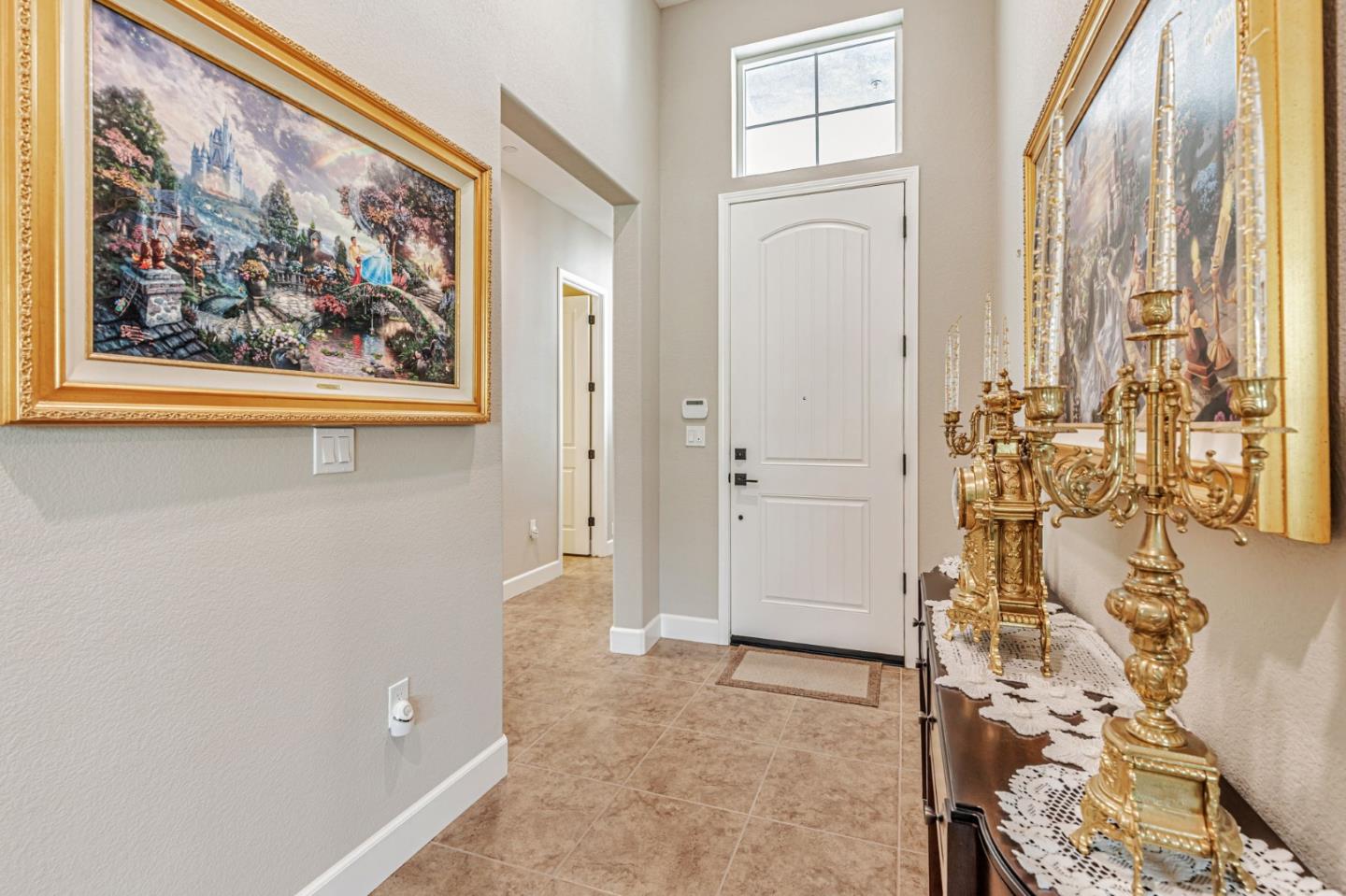 Detail Gallery Image 5 of 54 For 7832 Cobblestone Ct, Gilroy,  CA 95020 - 4 Beds | 3/1 Baths