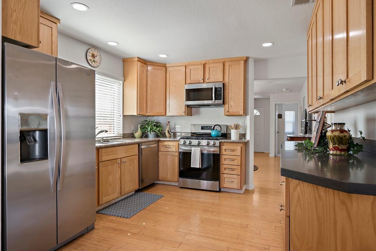 Detail Gallery Image 10 of 31 For 986 Spencer Ave, San Jose,  CA 95125 - 3 Beds | 2 Baths