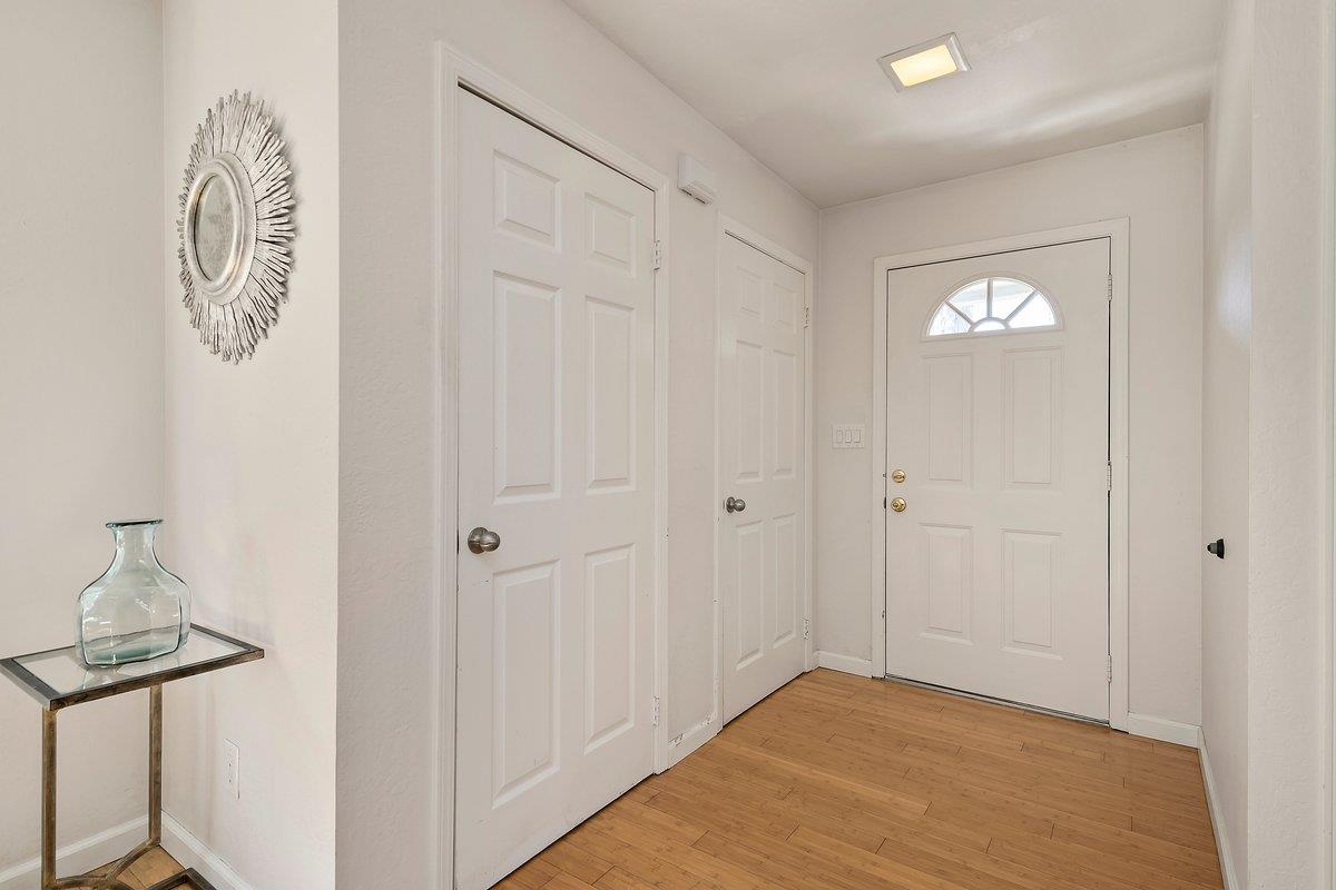 Detail Gallery Image 6 of 31 For 986 Spencer Ave, San Jose,  CA 95125 - 3 Beds | 2 Baths