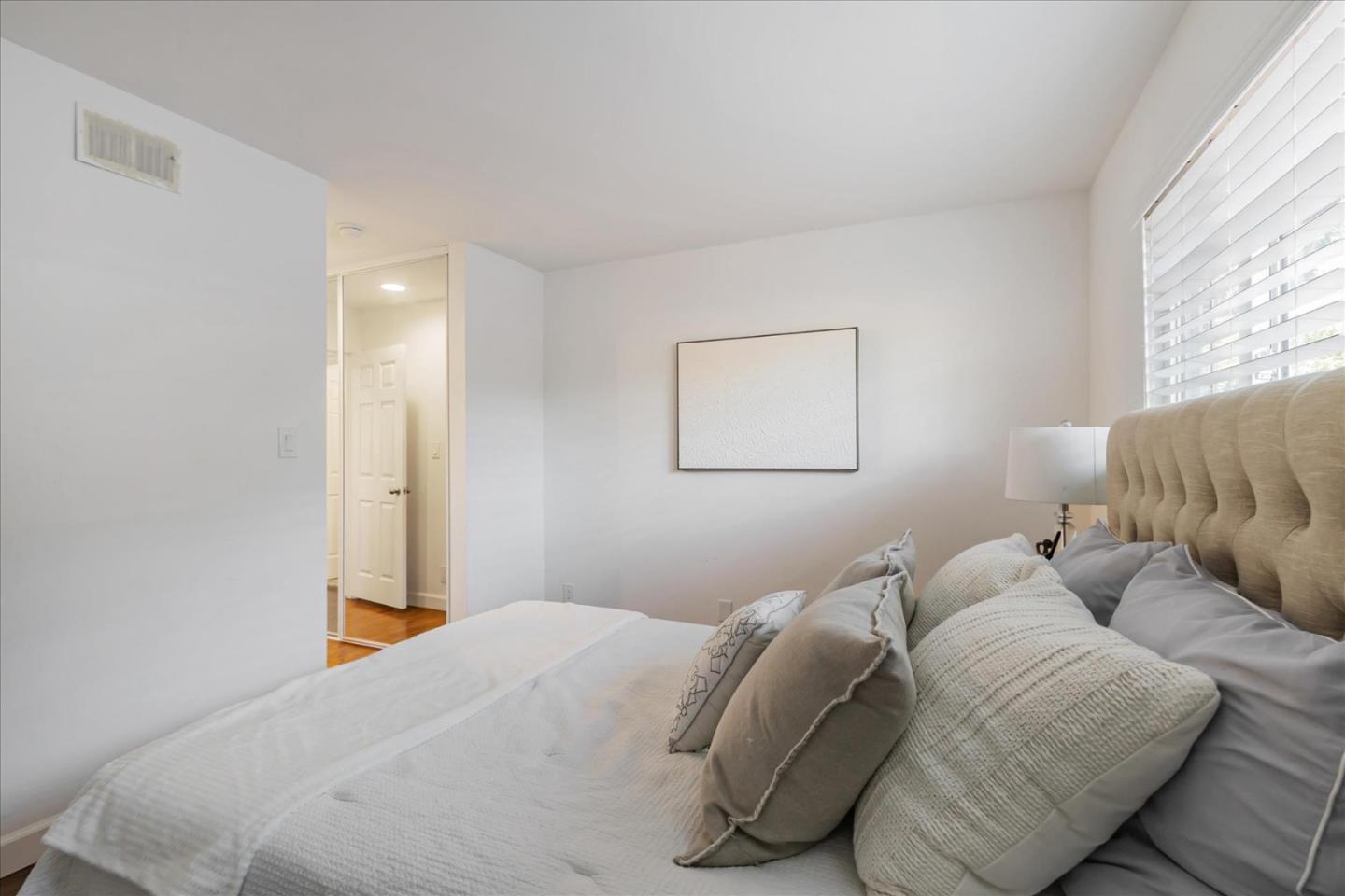 Detail Gallery Image 23 of 34 For 751 San Pablo Dr, Mountain View,  CA 94043 - 4 Beds | 2 Baths