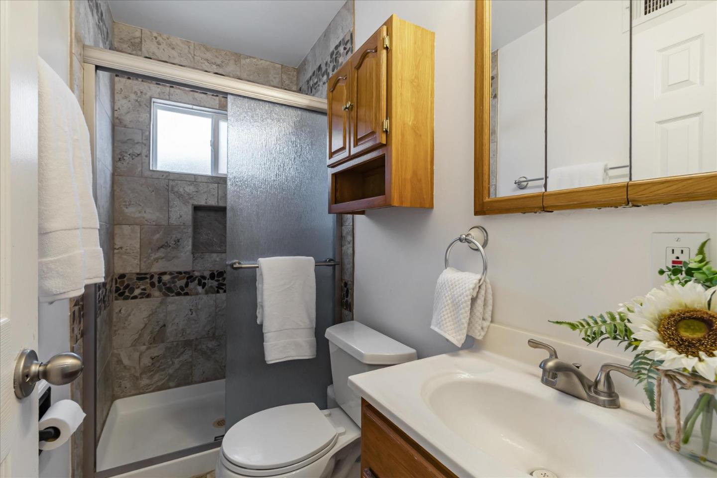 Detail Gallery Image 24 of 34 For 751 San Pablo Dr, Mountain View,  CA 94043 - 4 Beds | 2 Baths