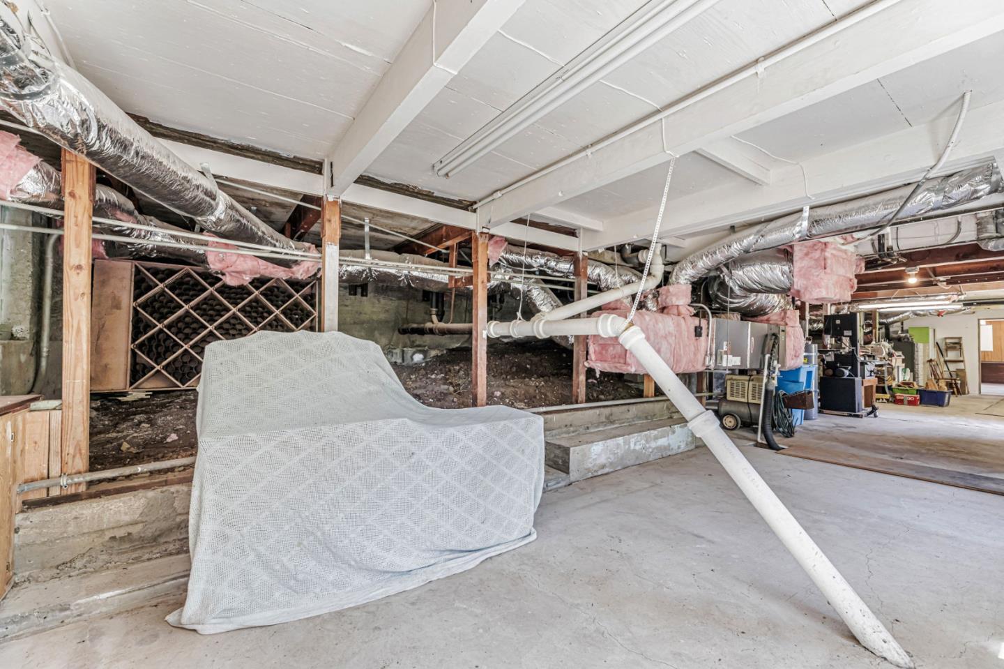 Detail Gallery Image 31 of 57 For 18950 Graystone Ln, San Jose,  CA 95120 - 3 Beds | 2/1 Baths