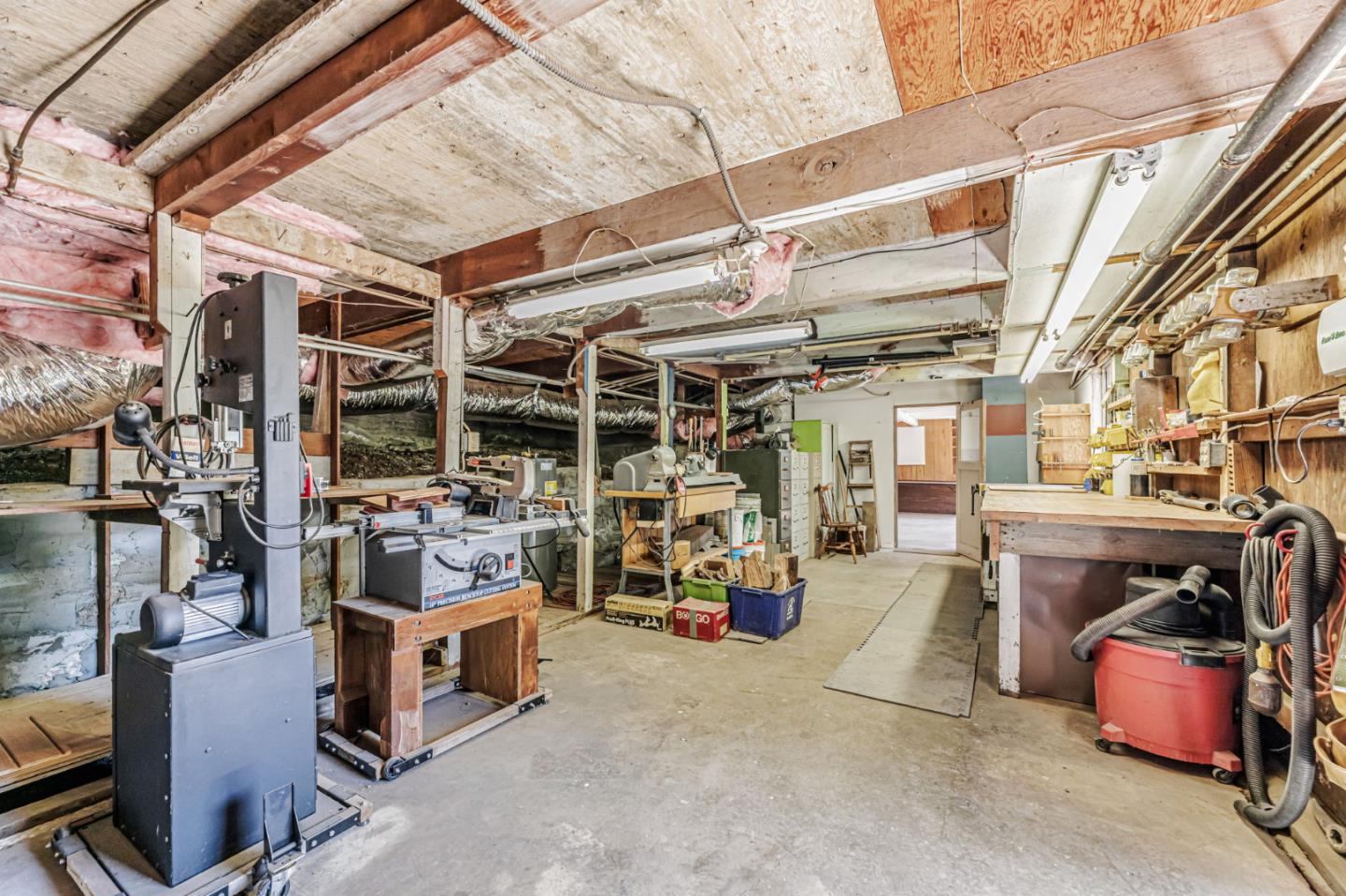 Detail Gallery Image 32 of 57 For 18950 Graystone Ln, San Jose,  CA 95120 - 3 Beds | 2/1 Baths